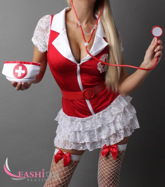 ,.Медсестра в красном